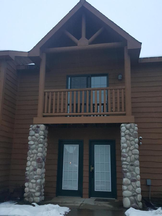 2Br Rustic Villa Utica Exterior foto
